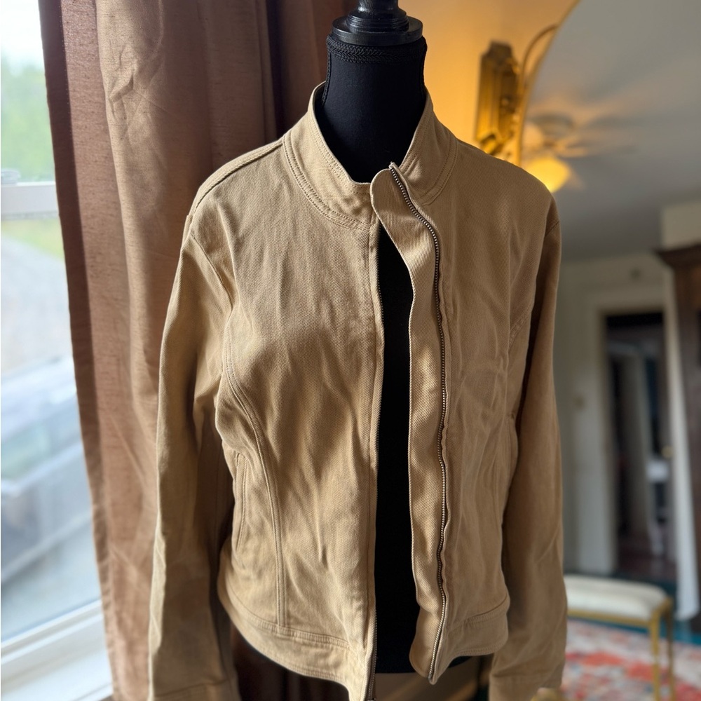 Aritiza “Sunday Best” Utility Jacket XL Worn Once